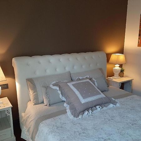 B&B Le Lanterne Casal Palocco Luaran gambar